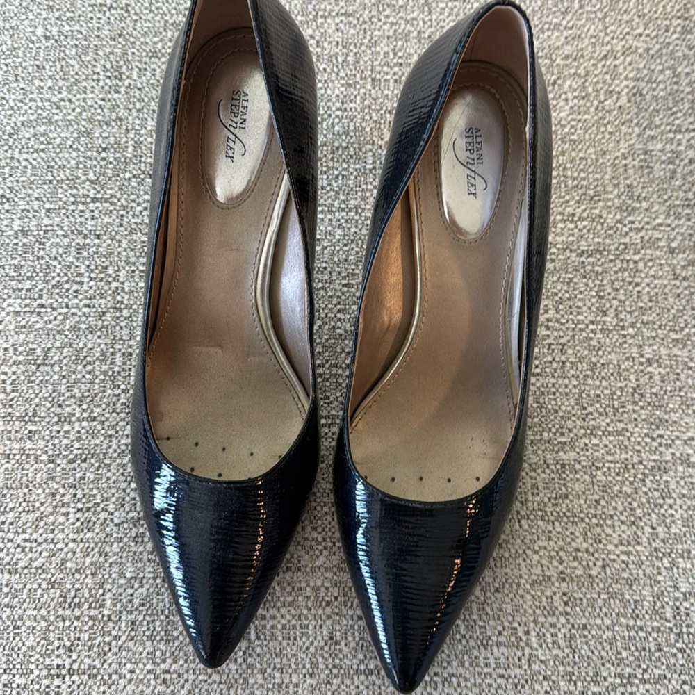 Alfani Step n Flex Women's Navy Heels Size 8